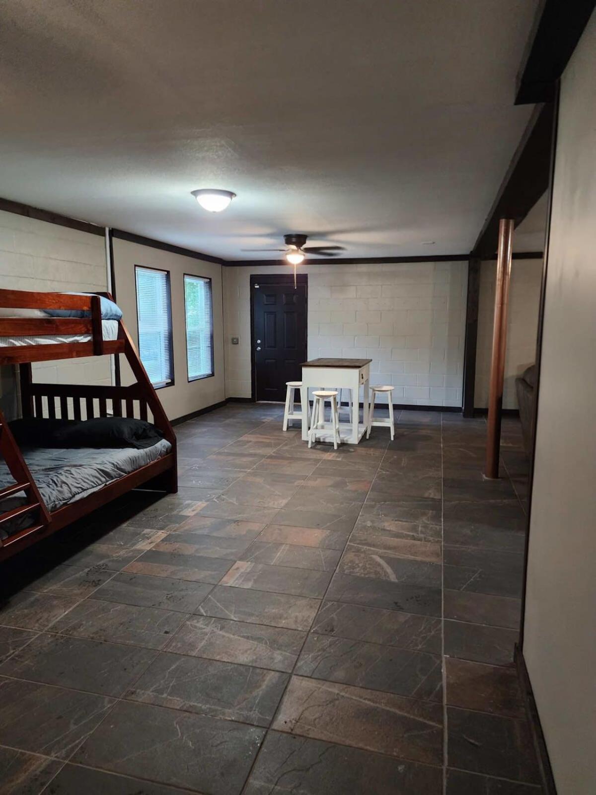 Cozy Pigeon Forge Home W Hot Tub Near River Exterior photo