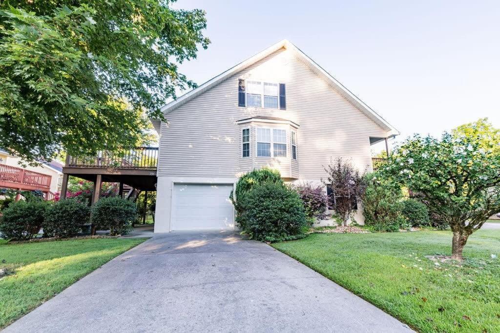Cozy Pigeon Forge Home W Hot Tub Near River Exterior photo